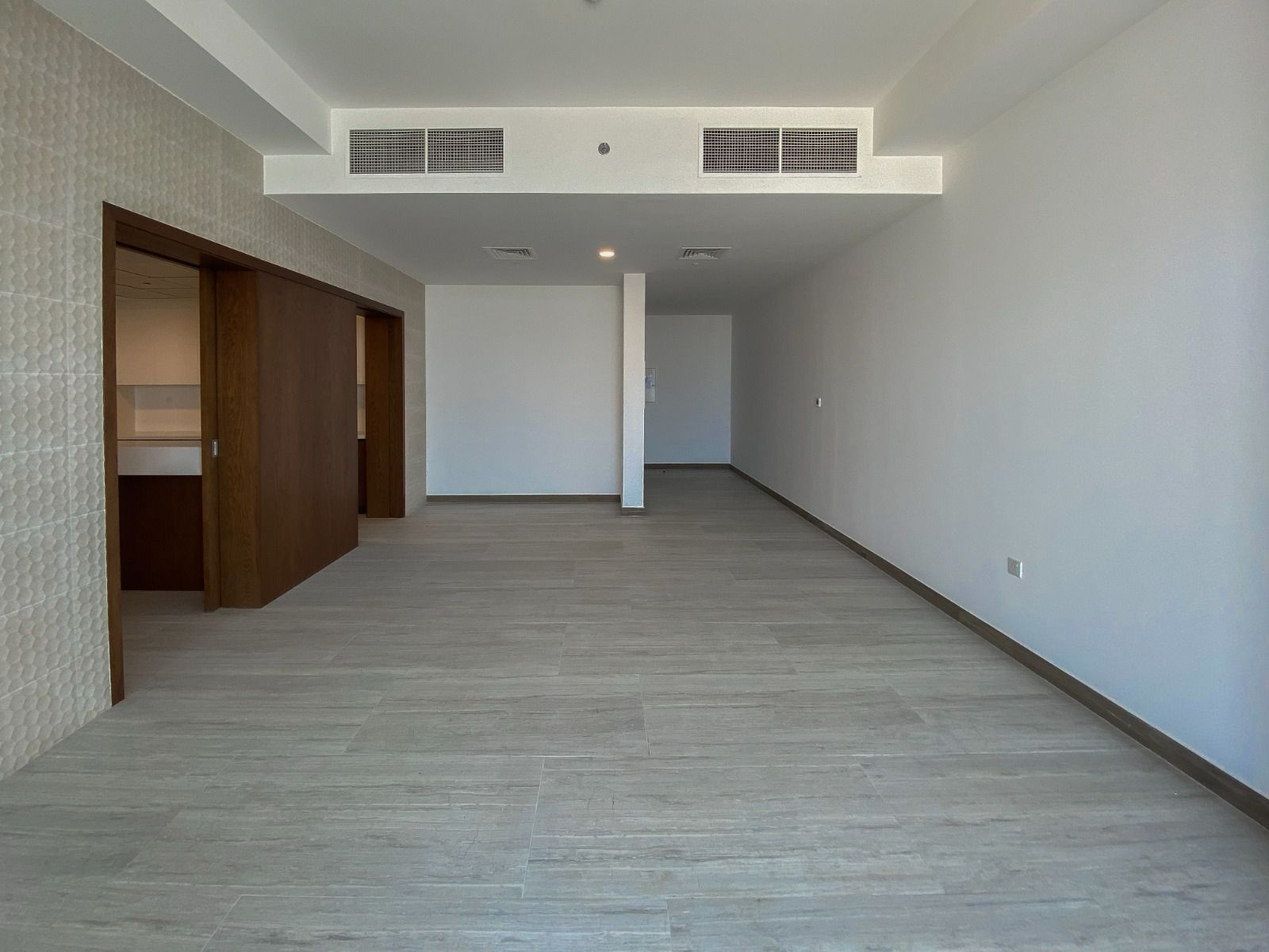 1 Bedroom Apartment | 32nd Floor | Panoramic Sea View
